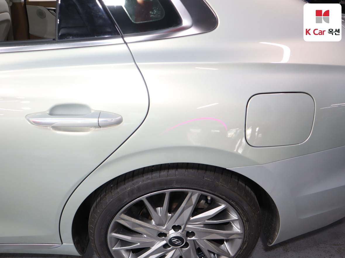 Hyundai Grandeur - 37