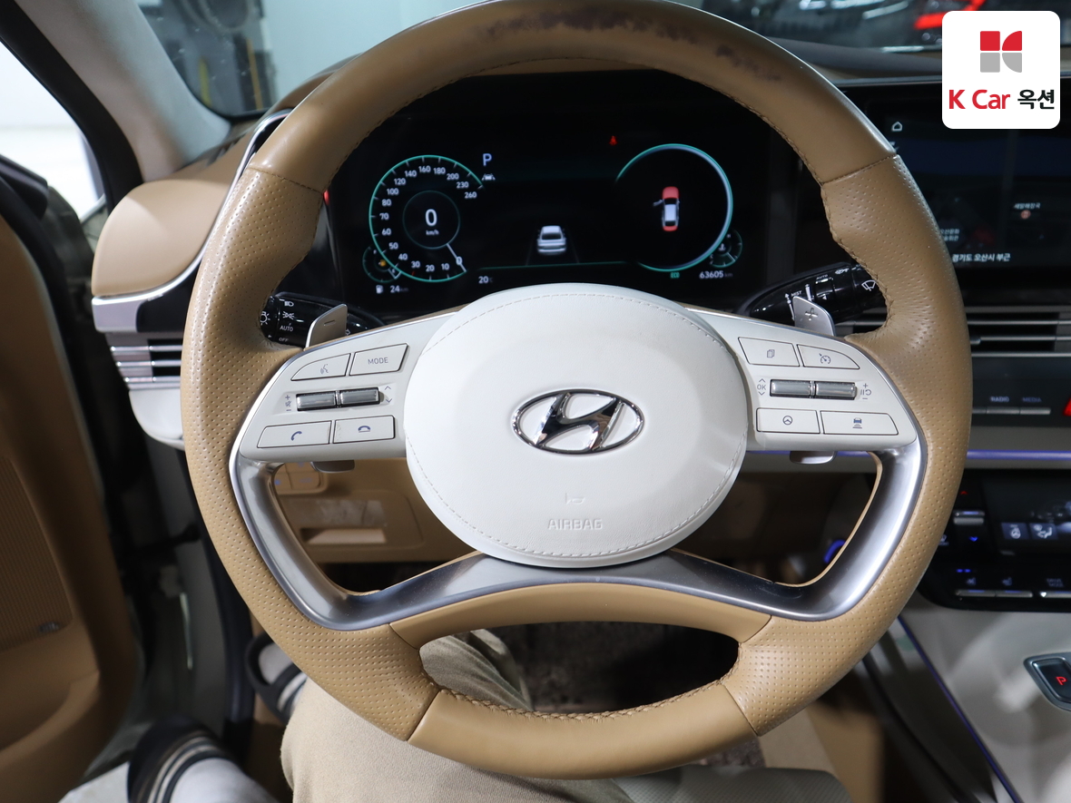 Hyundai Grandeur - 10