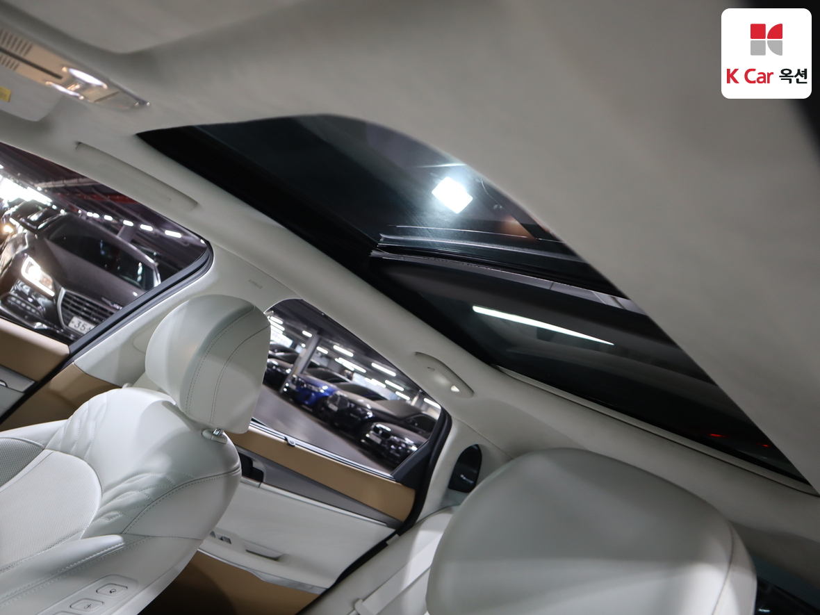 Hyundai Grandeur - 21