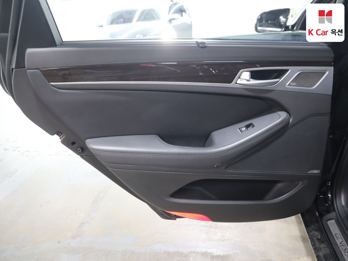 Genesis G80 - 22