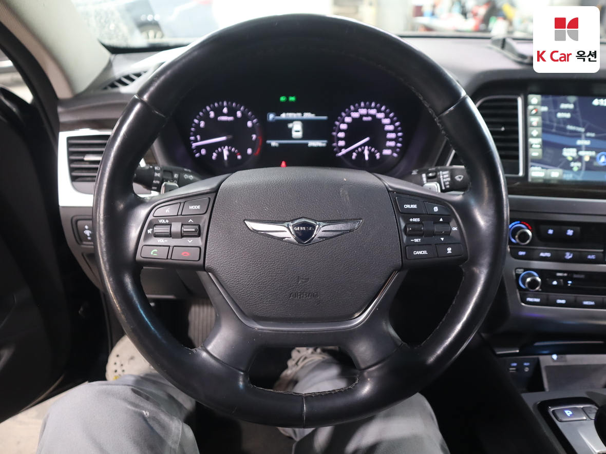 Genesis G80 - 10