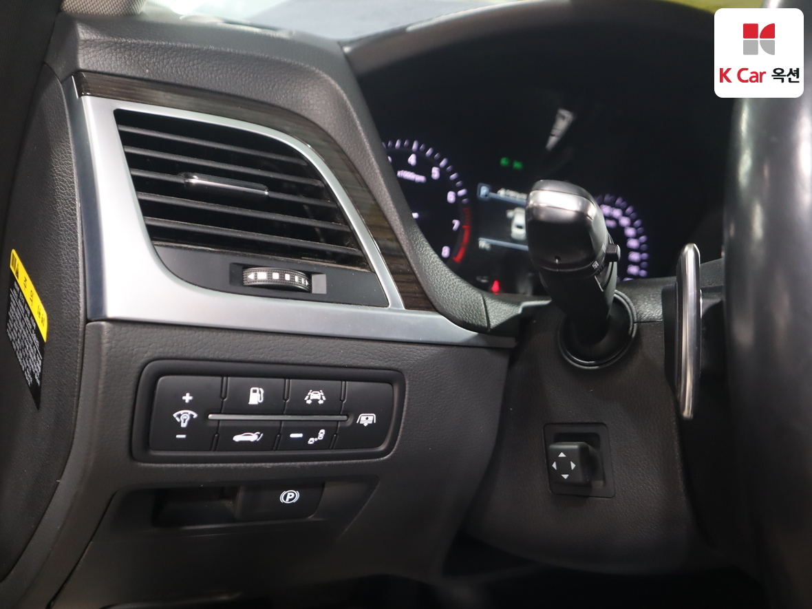 Genesis G80 - 9
