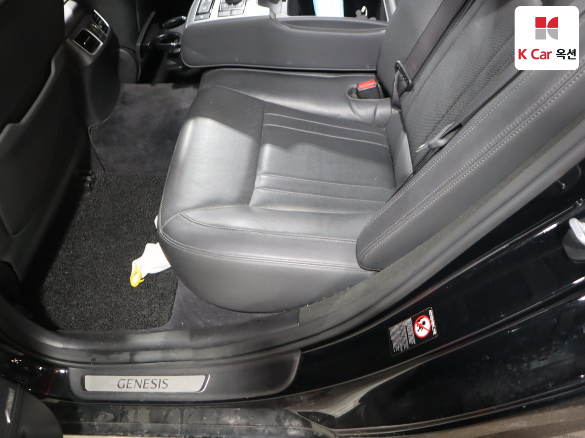 Genesis G80 - 23