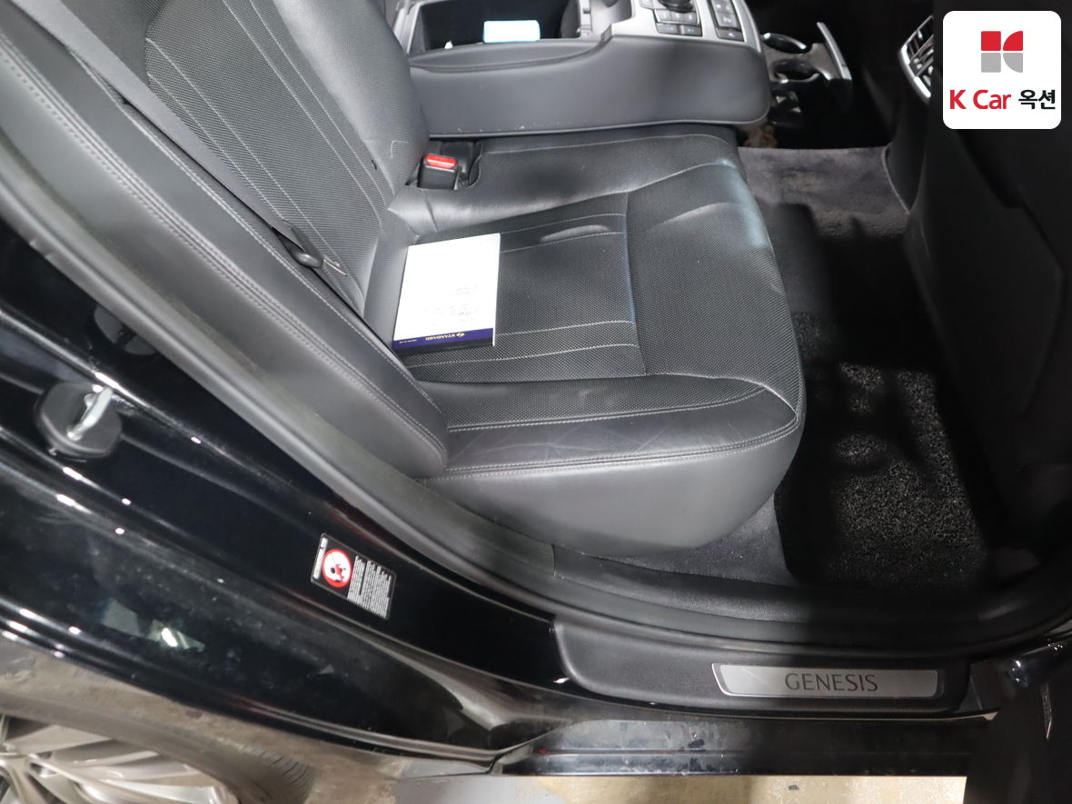 Genesis G80 - 29