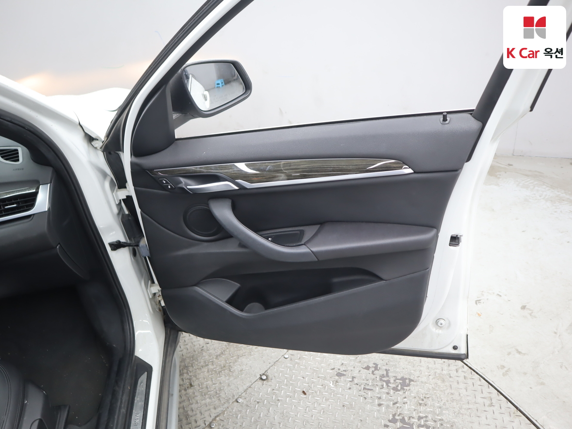 BMW X1 - 32