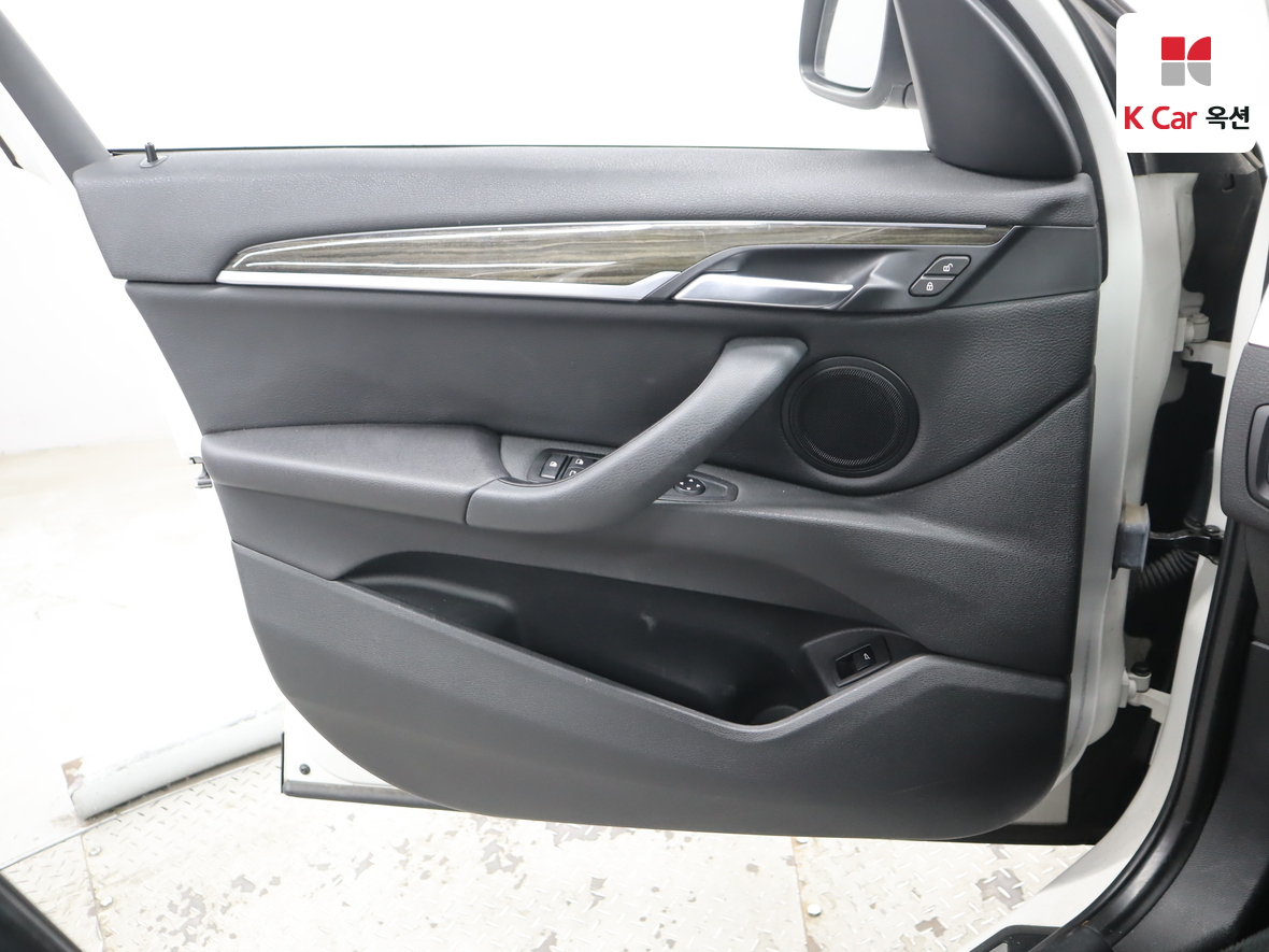 BMW X1 - 8