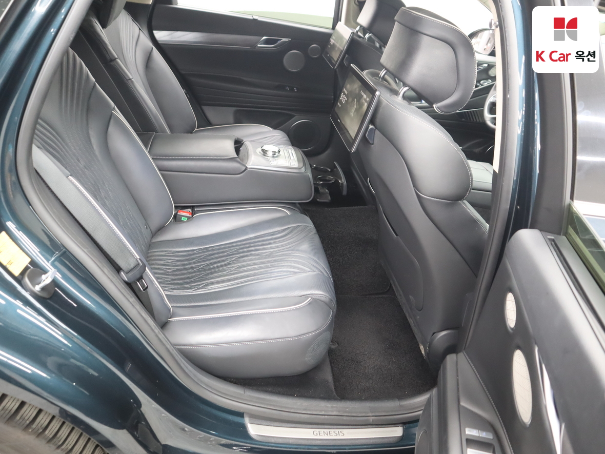 Genesis G80 2023 - Image 30