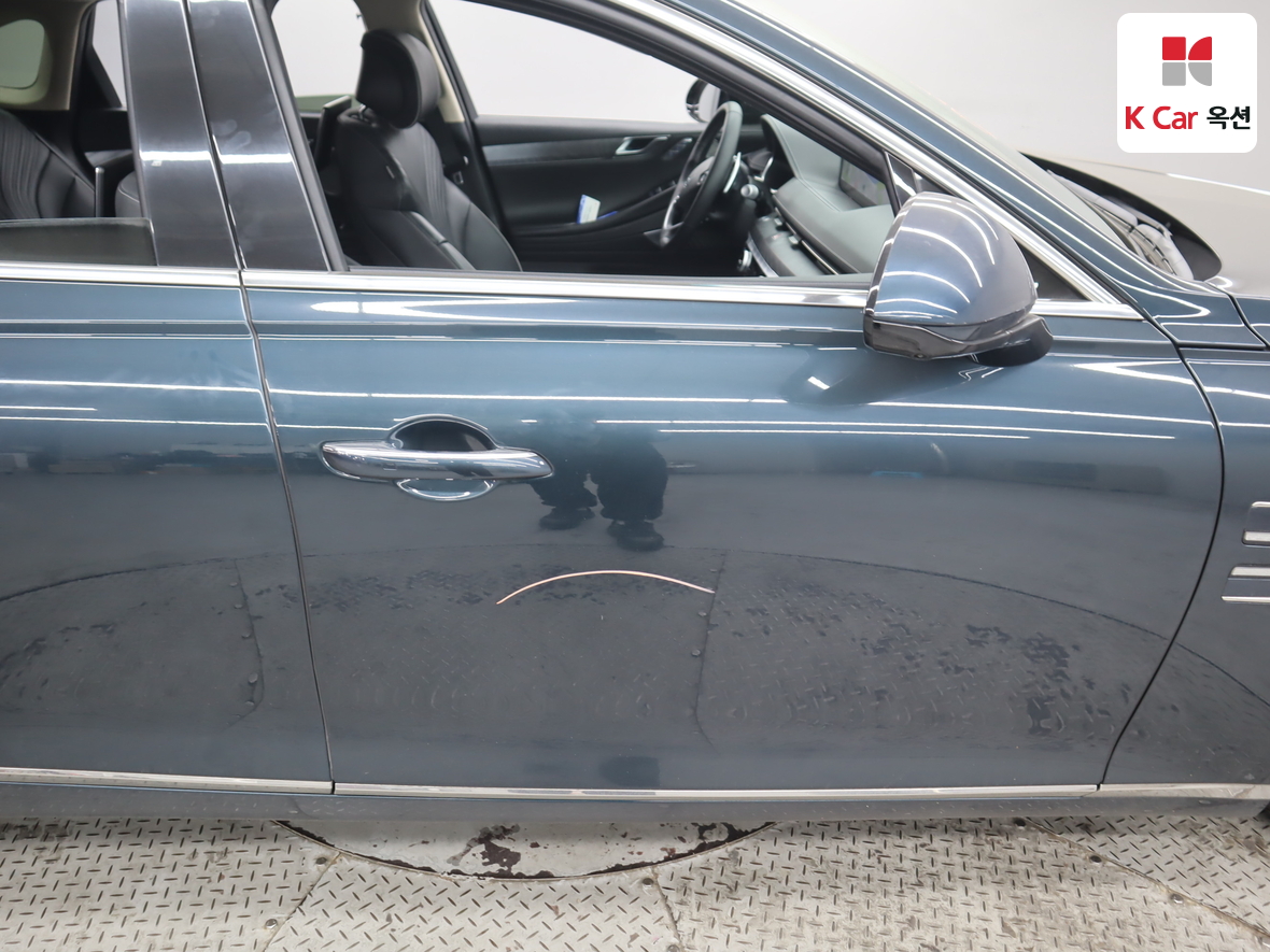 Genesis G80 2023 - Image 43