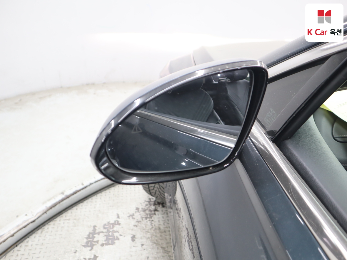 Genesis G80 2023 - Image 21