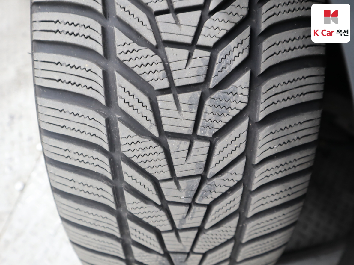 Genesis G80 2023 - Image 34