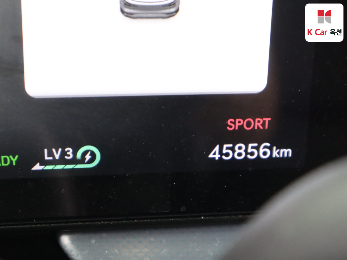 Genesis GV60 - 4