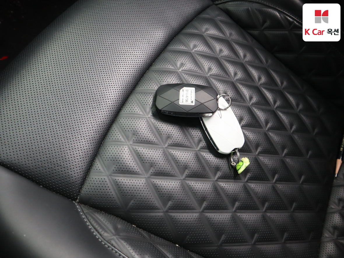 Genesis GV60 - 17