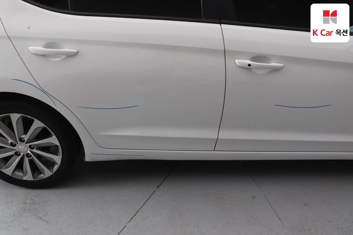 Hyundai Elantra 2018 - Image 37