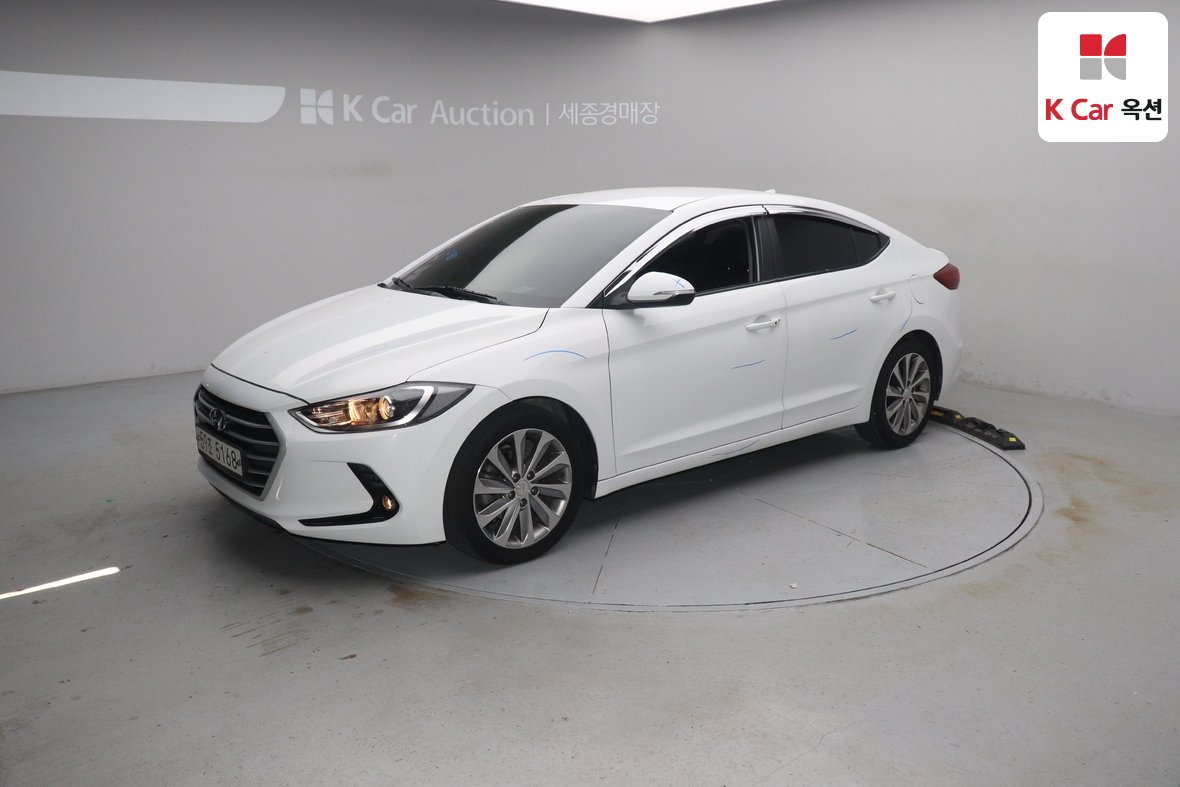 Hyundai Elantra 2018 - Image 1