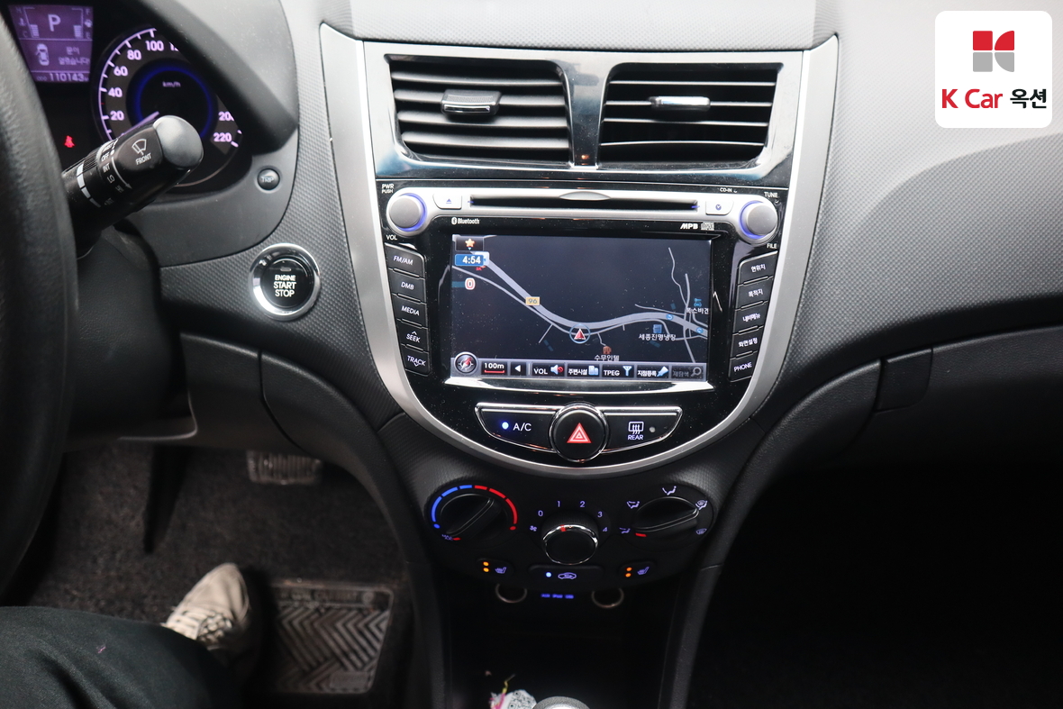 Hyundai Accent - 6