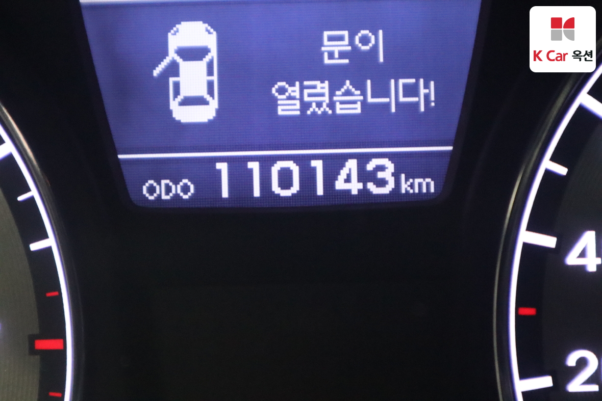 Hyundai Accent - 4