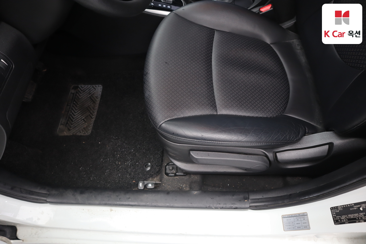 Hyundai Accent - 18