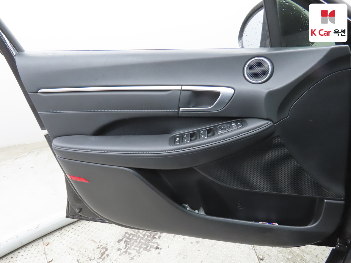 Hyundai Sonata 2022 - Image 8