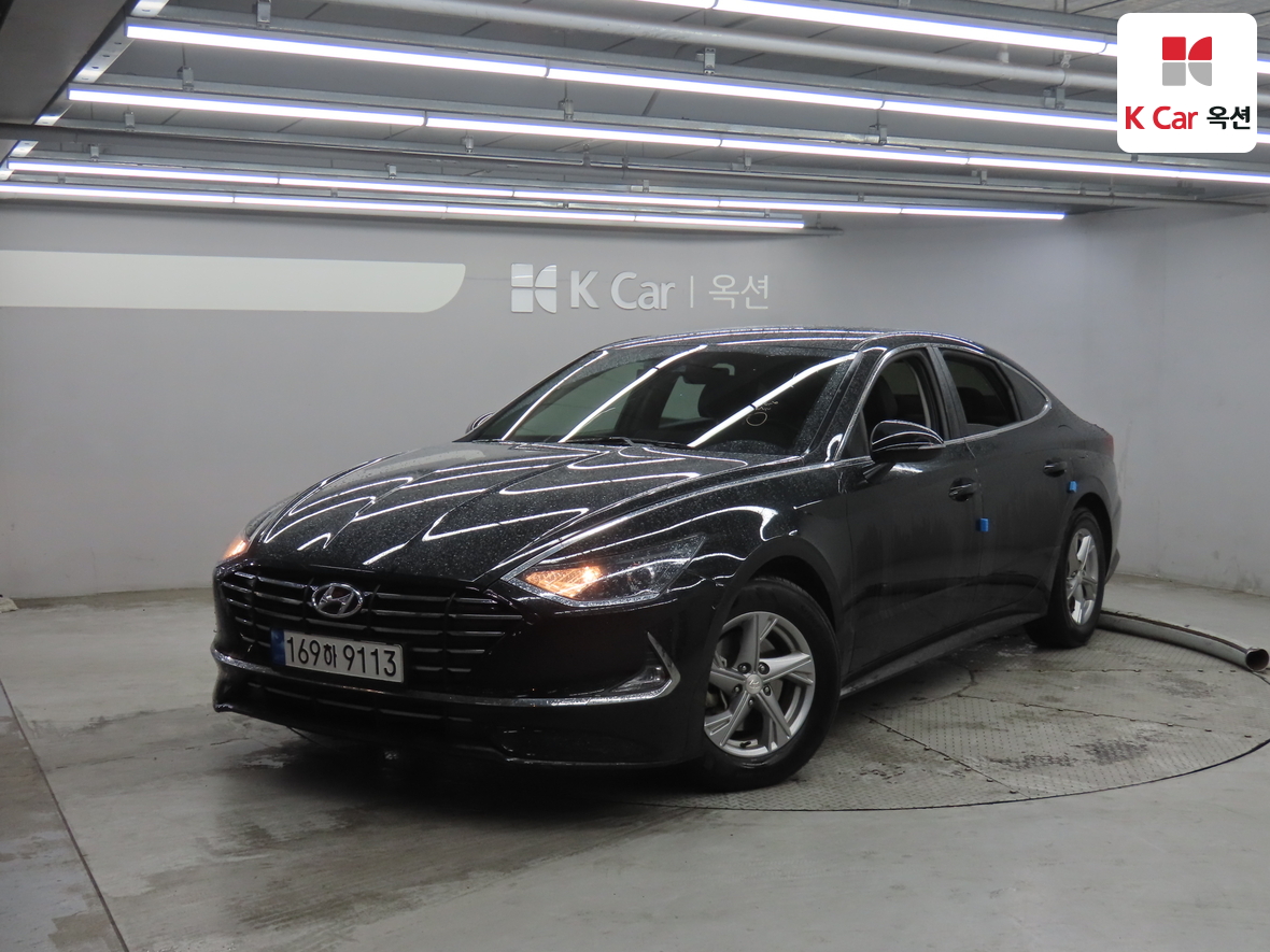 Hyundai Sonata 2022 - Image 1