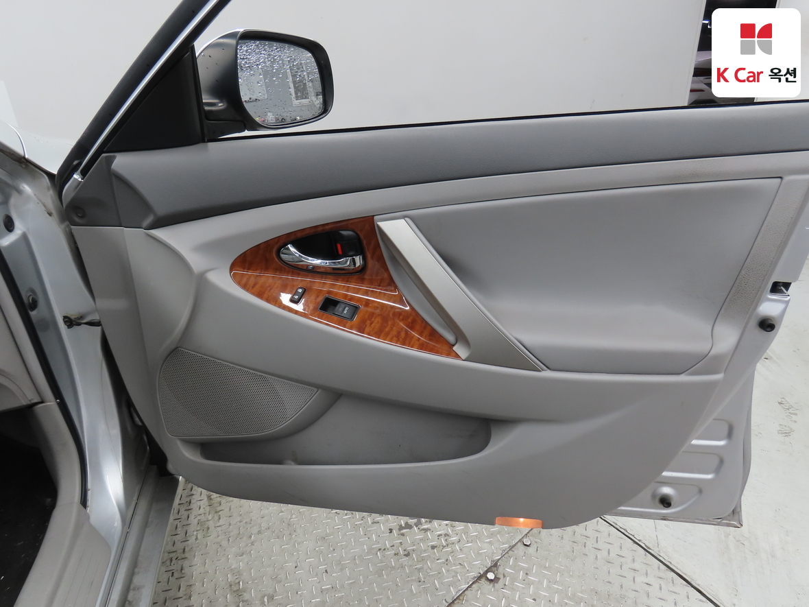 Toyota Camry - 31