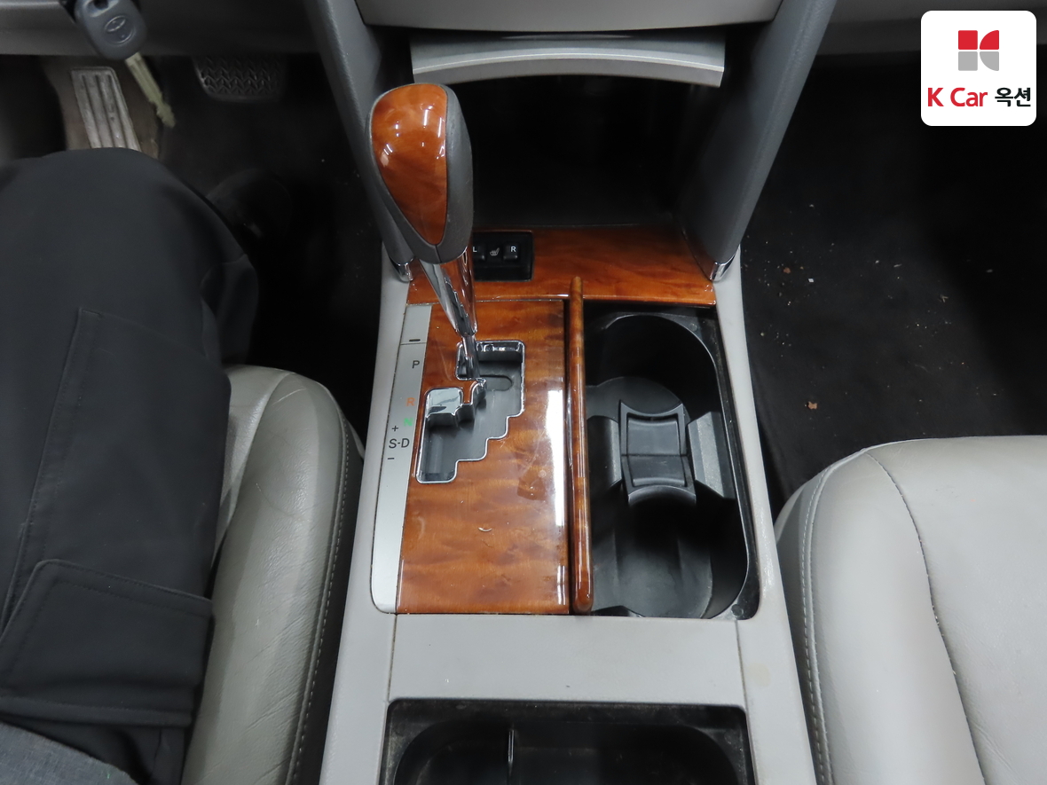 Toyota Camry - 16