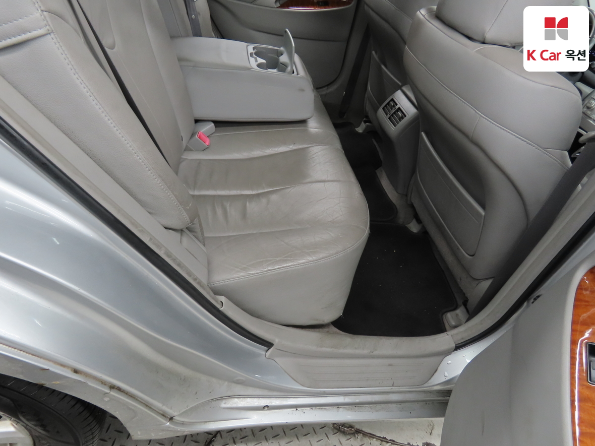 Toyota Camry - 30