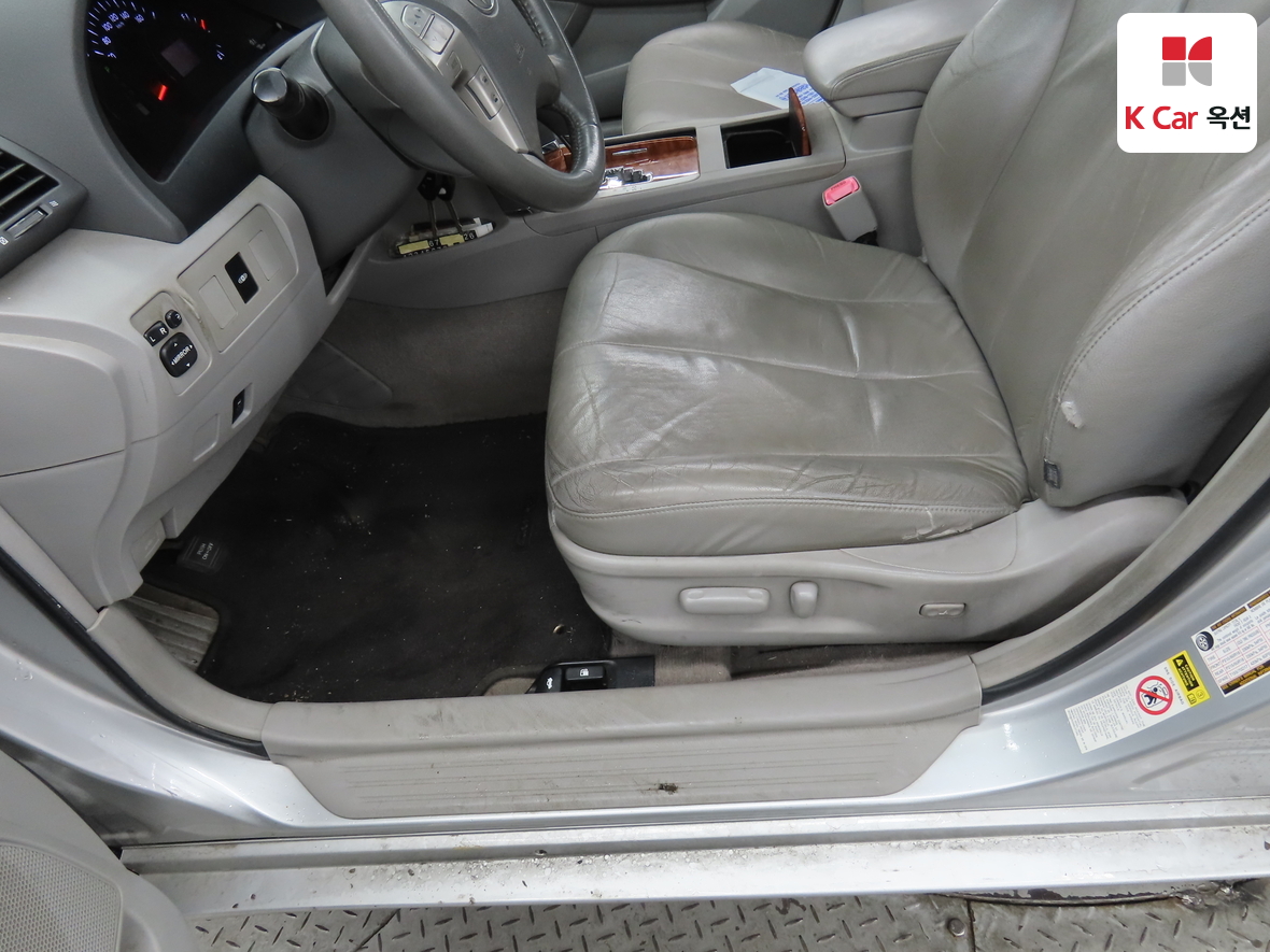 Toyota Camry - 18