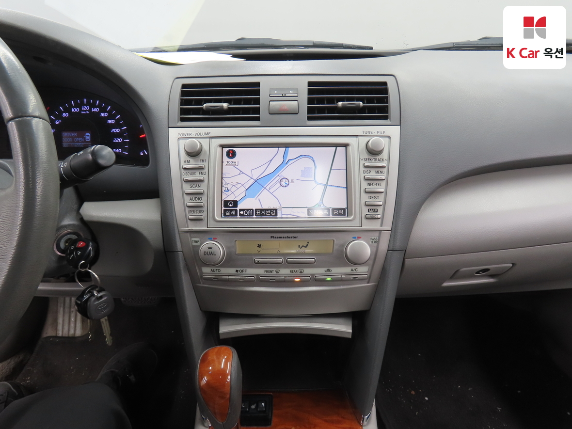 Toyota Camry - 6
