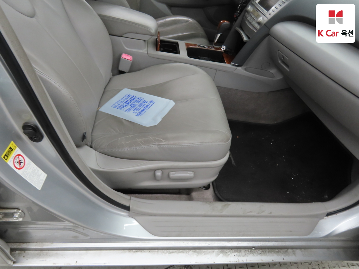 Toyota Camry - 32