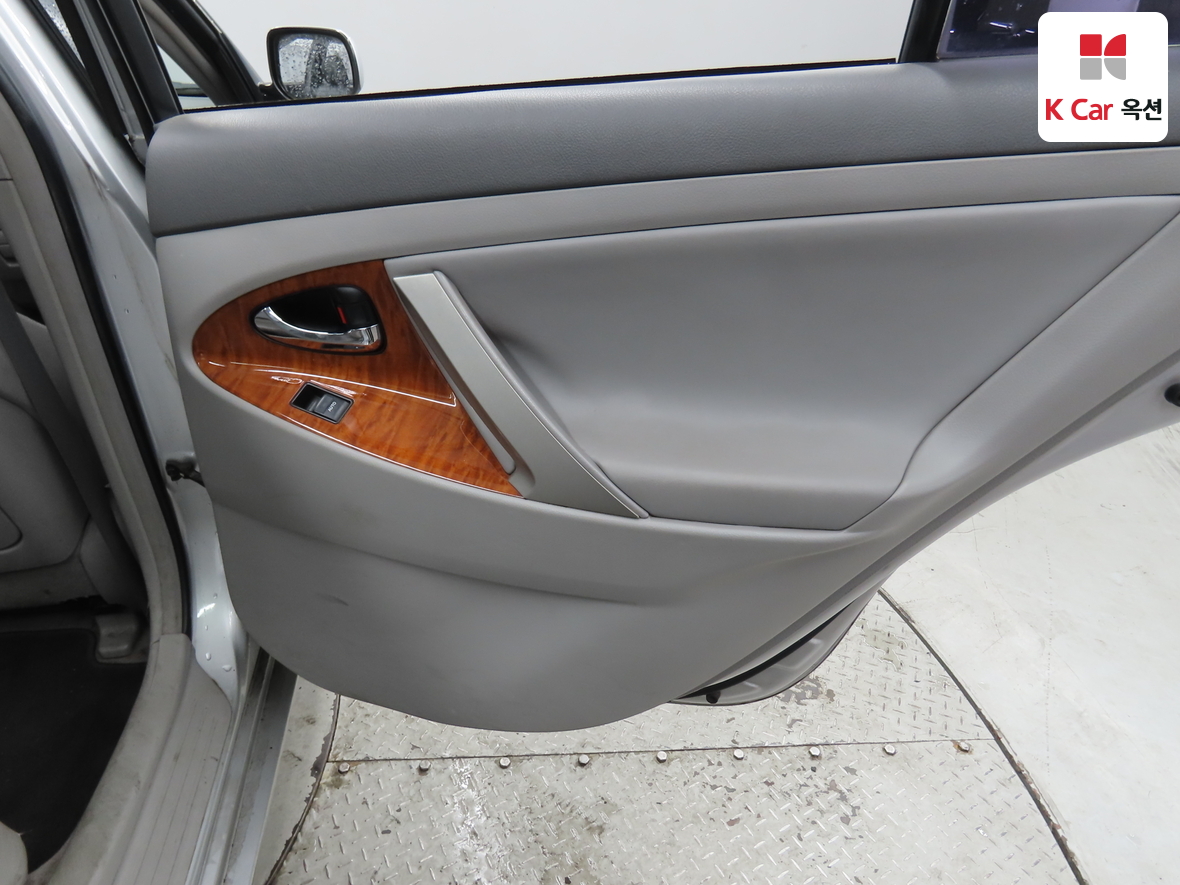 Toyota Camry - 29