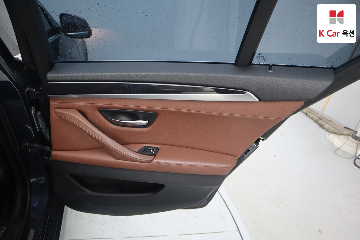 BMW 5 시리즈 2014 - 이미지 31