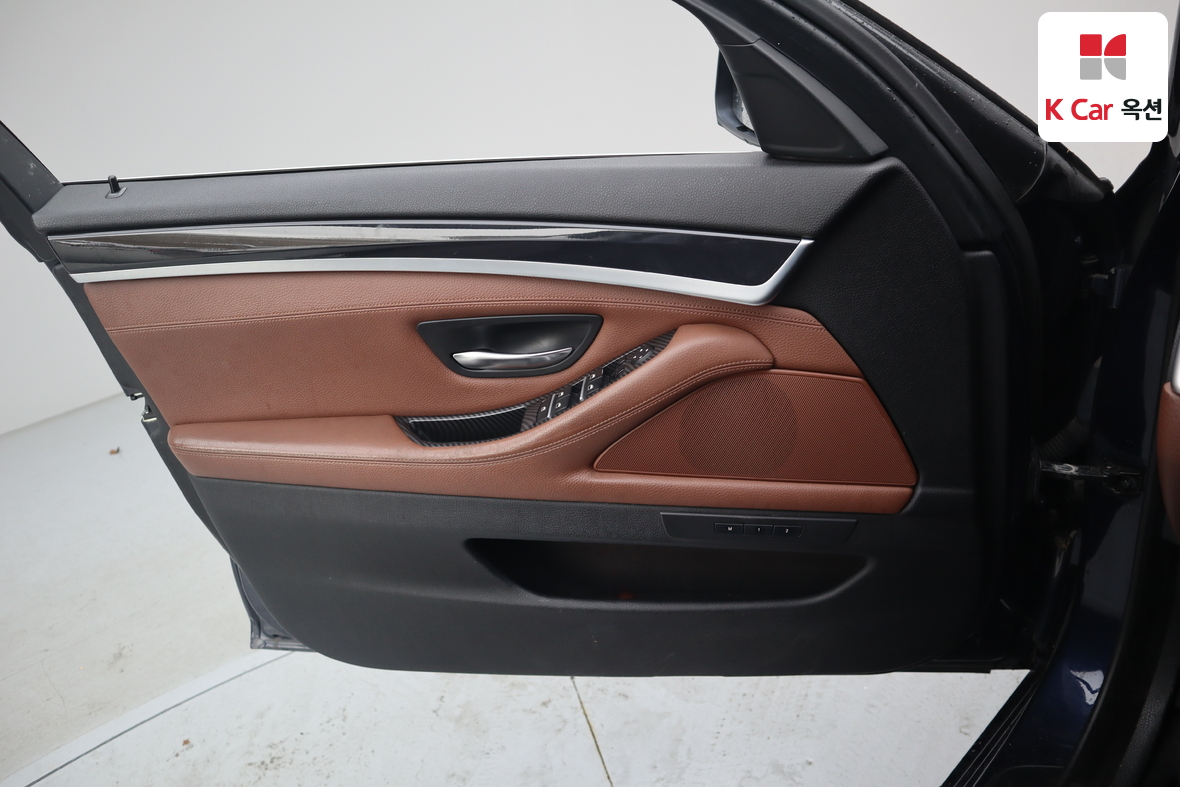 BMW 5 시리즈 2014 - 이미지 8