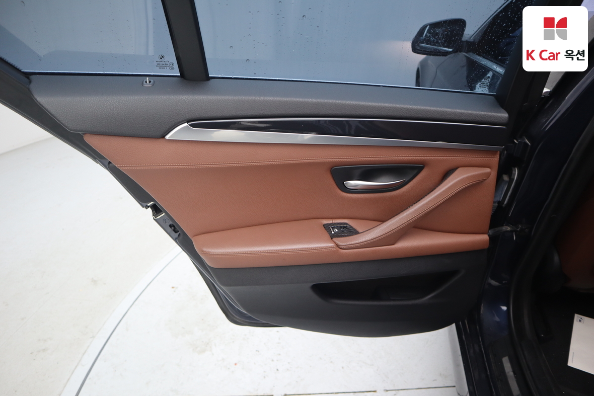 BMW 5 시리즈 2014 - 이미지 23