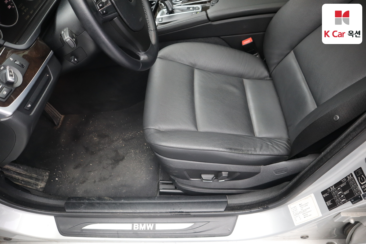 BMW 5 Series - 22
