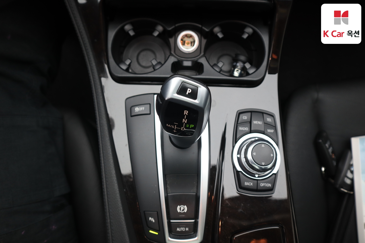 BMW 5 Series - 17