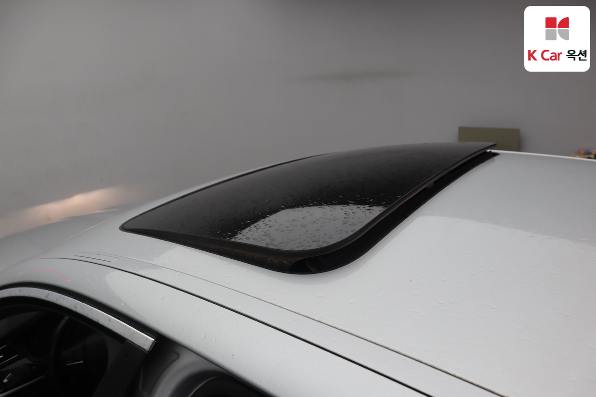 BMW 5 Series - 27