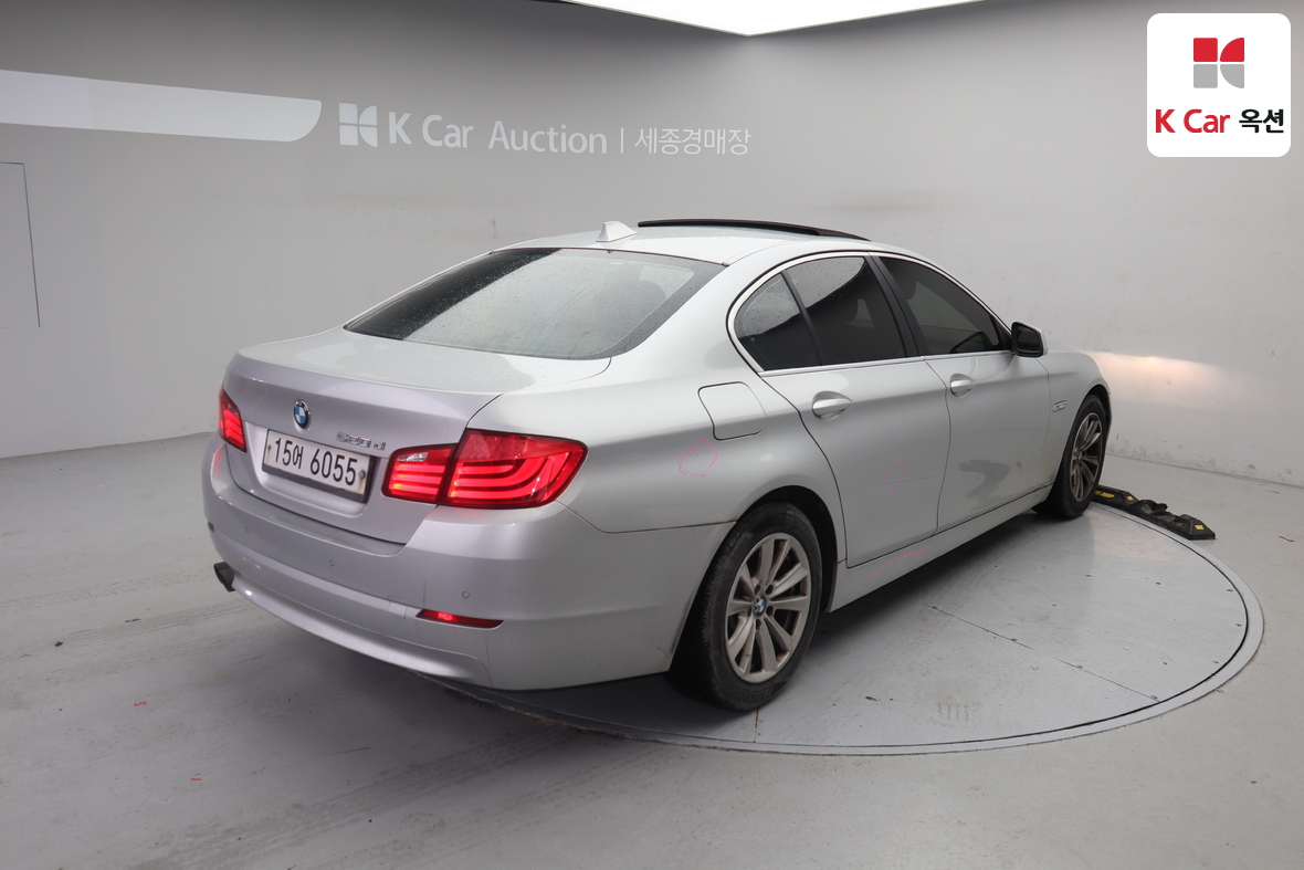 BMW 5 Series - 2