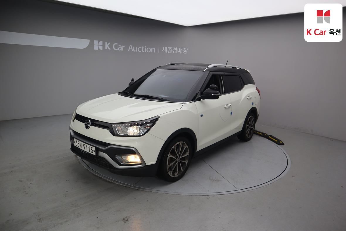 KG Mobility Tivoli 2017 - Image 1