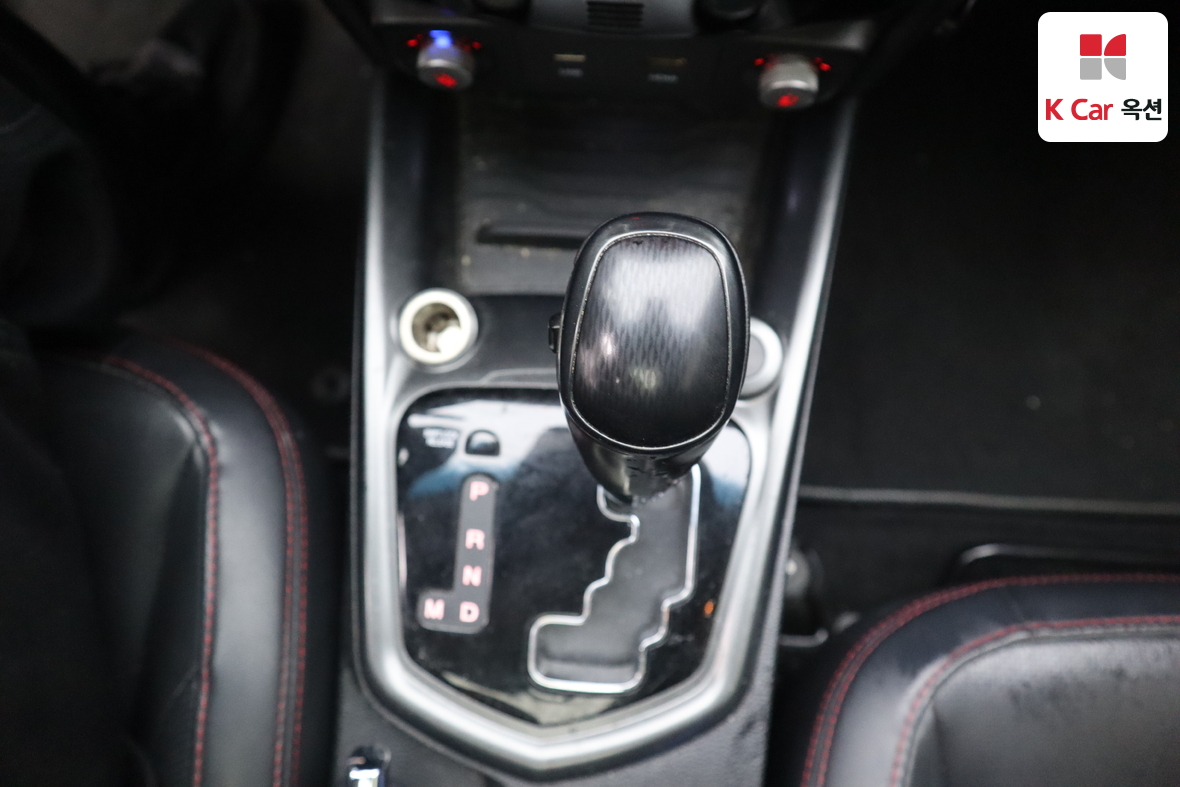 KG Mobility Tivoli 2017 - Image 17