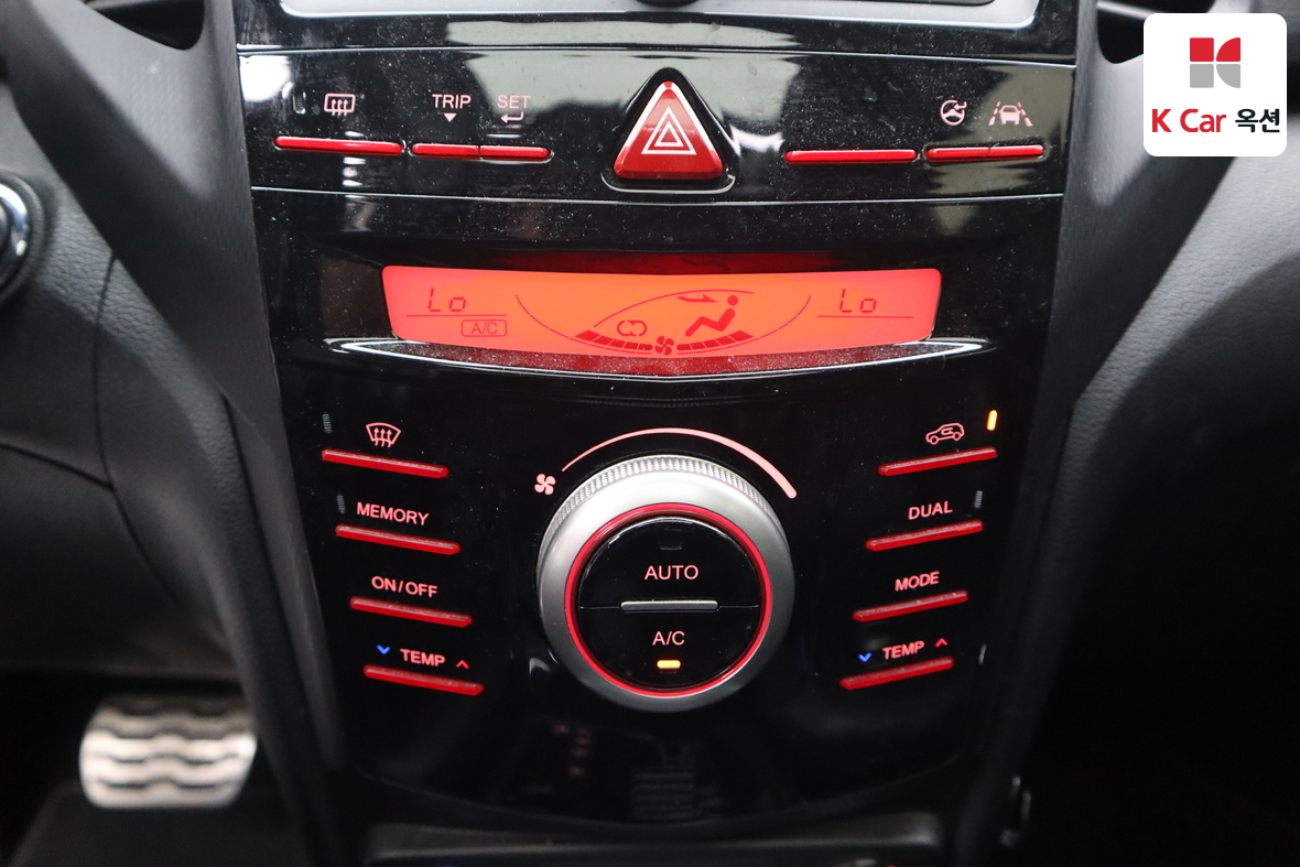 KG Mobility Tivoli 2017 - Image 15