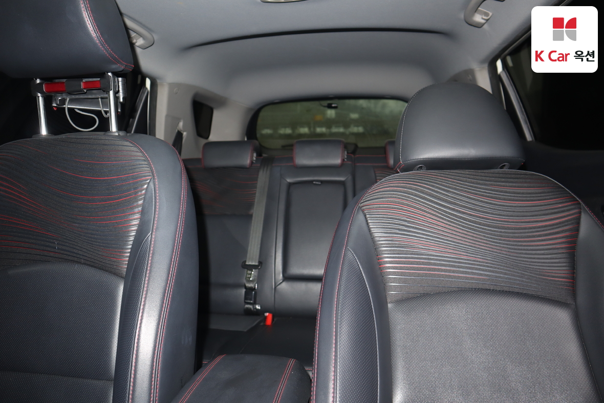 KG Mobility Tivoli 2017 - Image 19