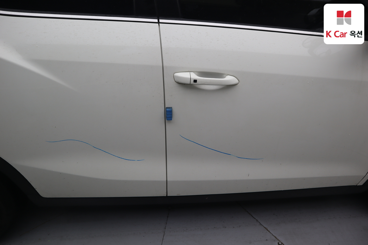 KG Mobility Tivoli 2017 - Image 38