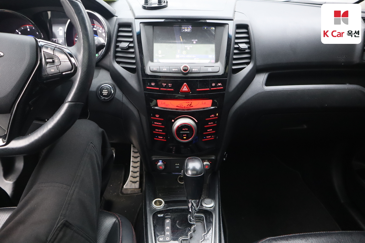 KG Mobility Tivoli 2017 - Image 6