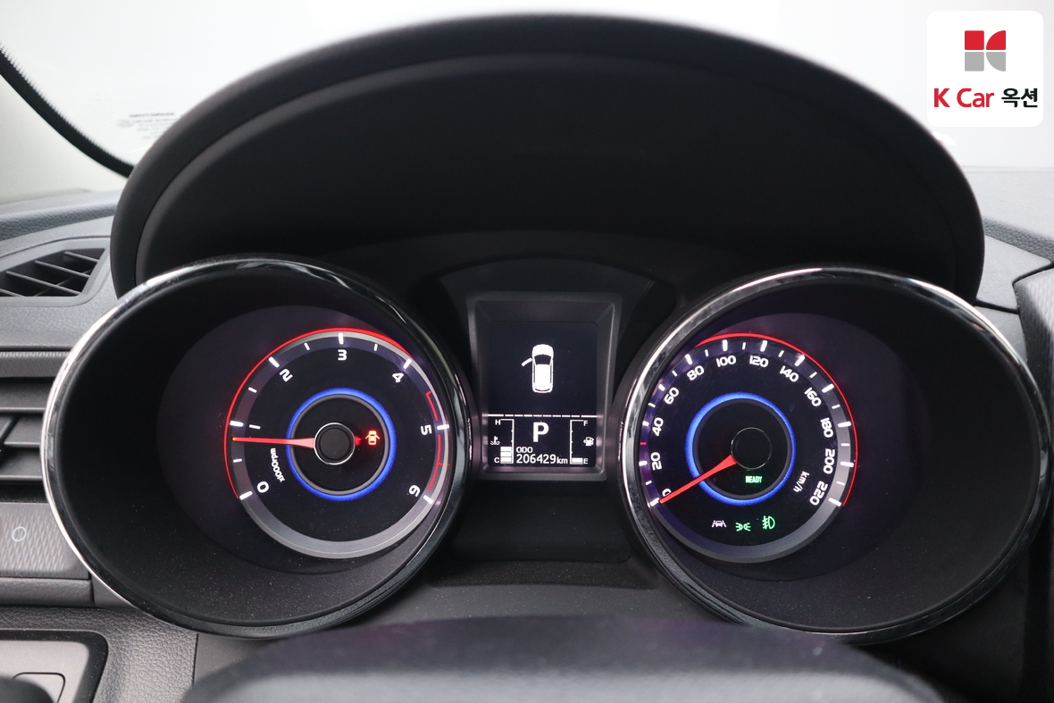 KG Mobility Tivoli 2017 - Image 5