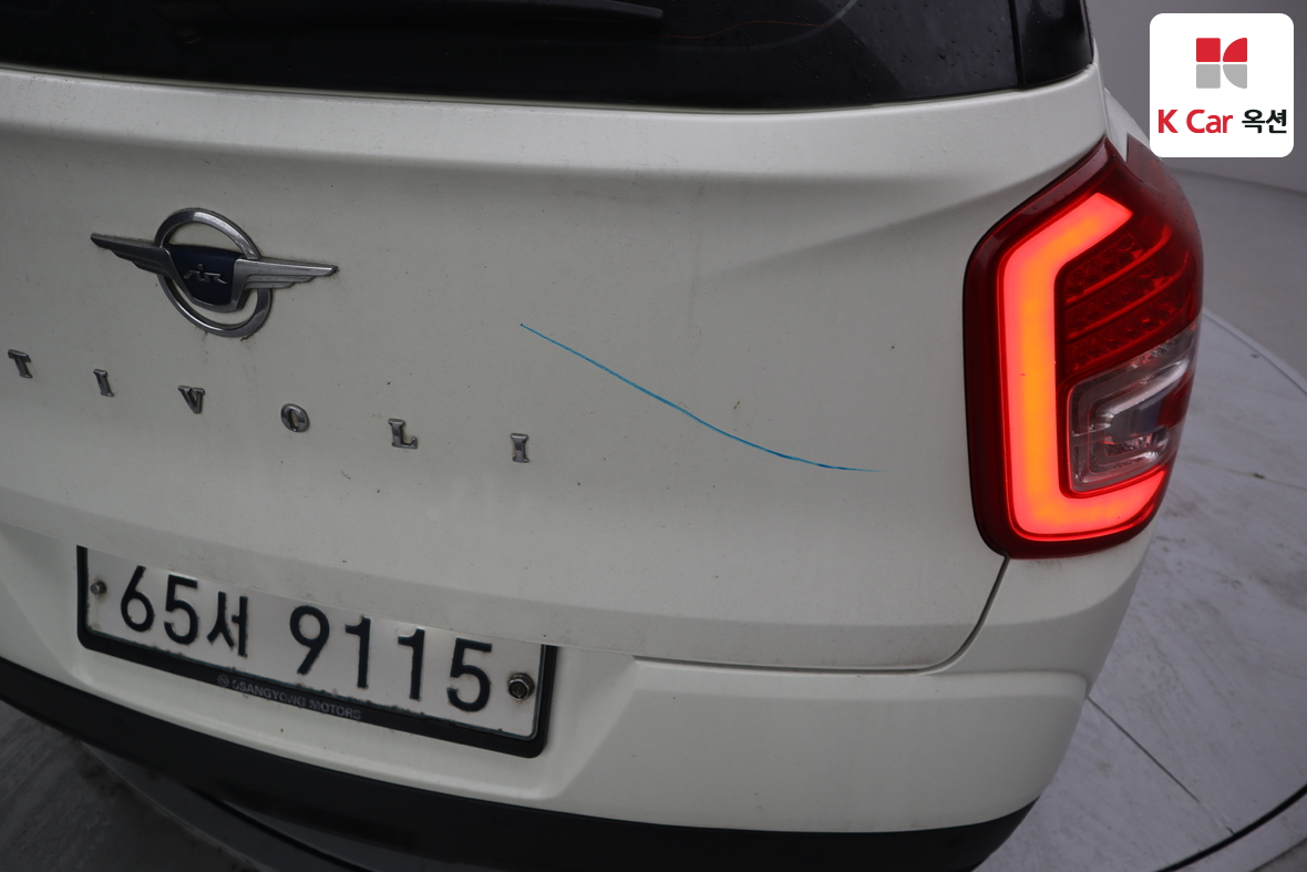 KG Mobility Tivoli 2017 - Image 40