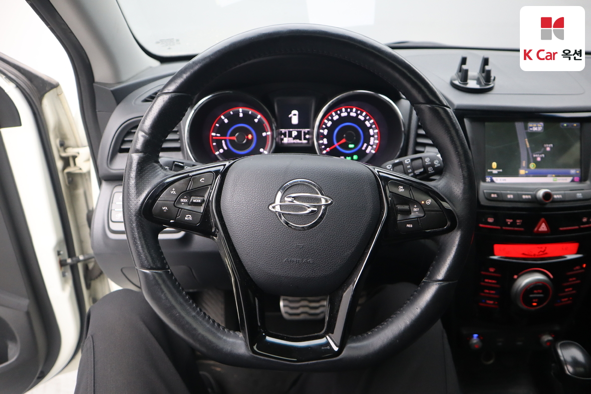 KG Mobility Tivoli 2017 - Image 10