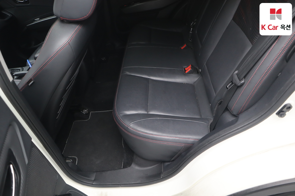 KG Mobility Tivoli 2017 - Image 23