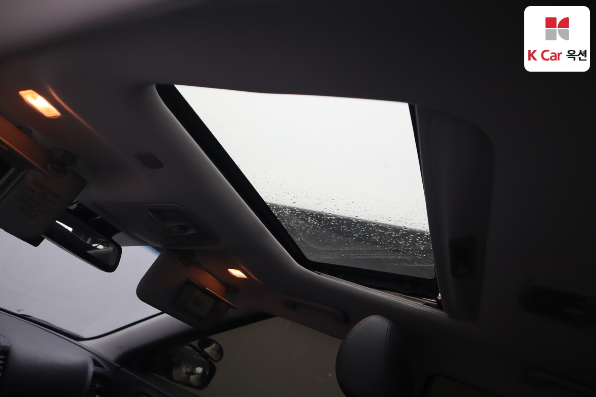 KG Mobility Tivoli 2017 - Image 24