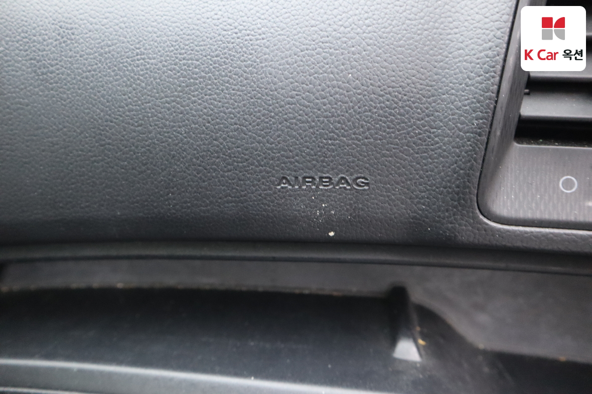 KG Mobility Tivoli 2017 - Image 33