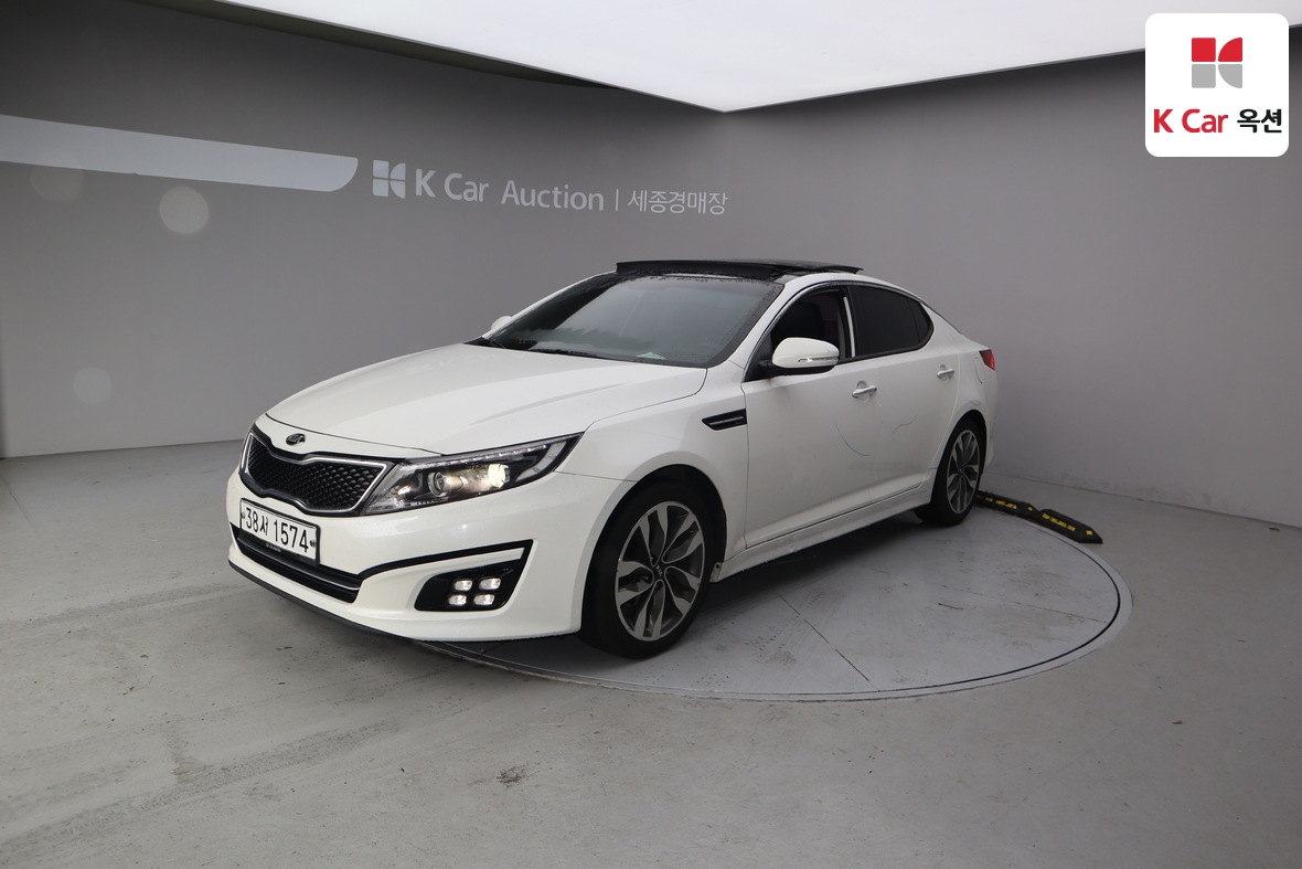 Kia K5 - 1
